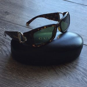 Gucci Tortoise Shell Sunglass 2943/s